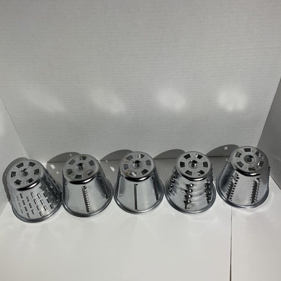 Vintage Saladmaster Food Processor Chopper Grater w/ 5 Cone Attachments NO BASE - Picture 4 of 8